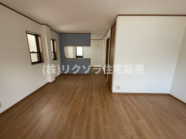 佐太中町7丁目　中古一戸建てのダイニング|LDK16.0帖
■物件内覧・資金計画相談・住宅ローン相談、リフォーム相談、お問合せ受付中■
※当日・翌日のご内覧、ご相談はお電話でのお問合せがスムーズです！