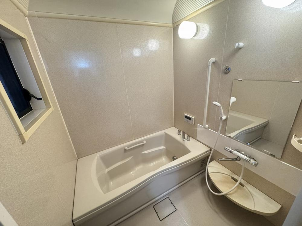 佐太中町7丁目　中古一戸建ての浴室|ユニットバス
■物件内覧・資金計画相談・住宅ローン相談、リフォーム相談、お問合せ受付中■
※当日・翌日のご内覧、ご相談はお電話でのお問合せがスムーズです！