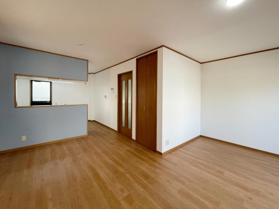 佐太中町7丁目　中古一戸建てのキッチン|LDK16.0帖
■物件内覧・資金計画相談・住宅ローン相談、リフォーム相談、お問合せ受付中■
※当日・翌日のご内覧、ご相談はお電話でのお問合せがスムーズです！