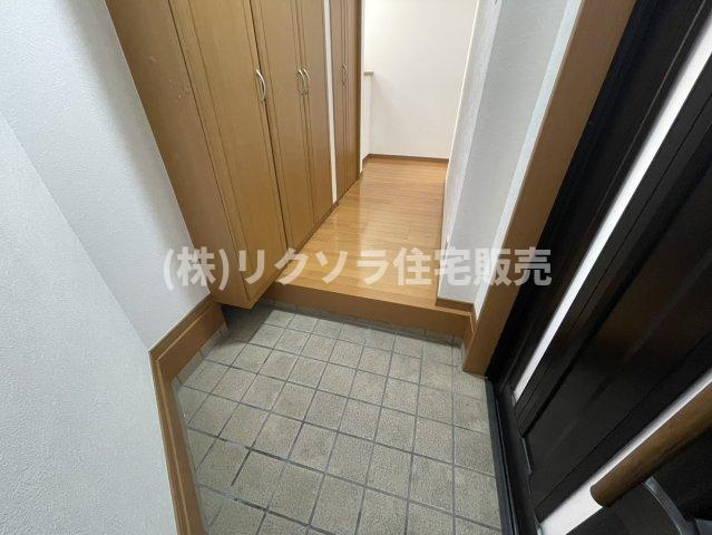 佐太中町7丁目　中古一戸建ての内装|玄関内部
■物件内覧・資金計画相談・住宅ローン相談、リフォーム相談、お問合せ受付中■
※当日・翌日のご内覧、ご相談はお電話でのお問合せがスムーズです！