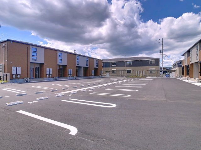 フォルト　Ⅰの駐車場