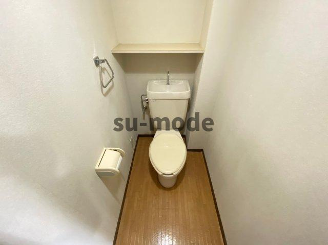 ゼンコウコーポラス8番館のトイレ