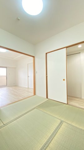 プレサンス神戸和田岬ステーションフロントの和室