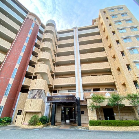 プレサンス神戸和田岬ステーションフロントの外観