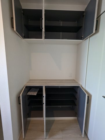 水戸市小吹町2期の収納|シューズボックスは家族全員の靴が収納でき、いつでも玄関はすっきり！