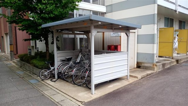 レオパレスＬＩＮＤＥＮのその他|駐輪場