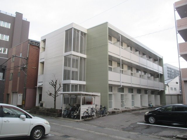 レオパレスＬＩＮＤＥＮの外観