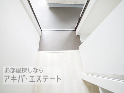 【玄関】 | メドヴェージ谷塚 | 同一仕様写真