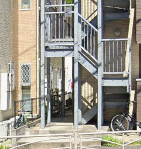 ラッフルズ・プレイスのエントランス|開放的なエントランス♪