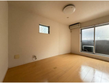 ラッフルズ・プレイスの居間・リビング|エアコン完備♪