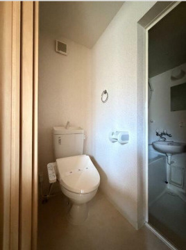 ラッフルズ・プレイスのトイレ|温水洗浄便座♪♪