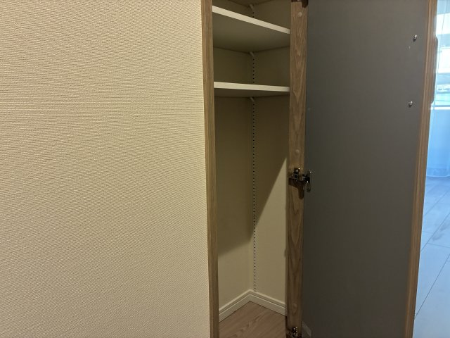 ライオンズたまプラーザ美しの森のその他|廊下収納