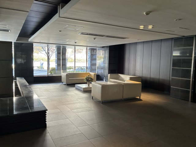 ライオンズたまプラーザ美しの森のロビー