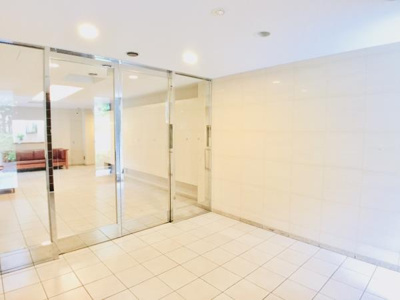 【エントランス】 | エーデルブルク