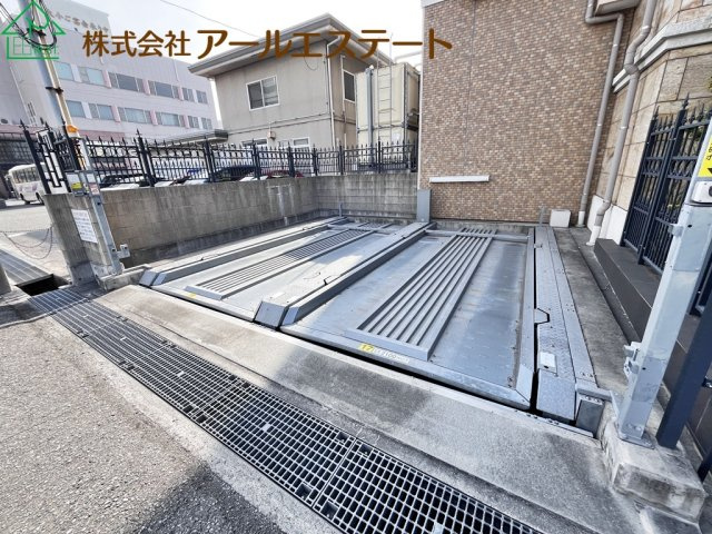 デュオプレステージ姫路マークスフォート　JR「姫路駅」徒歩15分の駐車場
