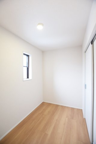 北区松浜6丁目　中古戸建の洋室