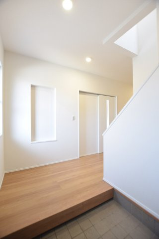 北区松浜6丁目　中古戸建の玄関