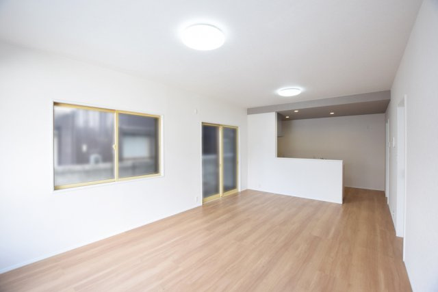 北区松浜6丁目　中古戸建の居間・リビング