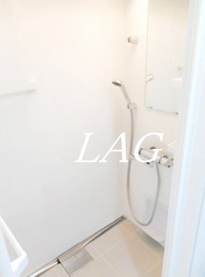 【浴室】 | ヴィラ・コクシネル | シャワールームです。