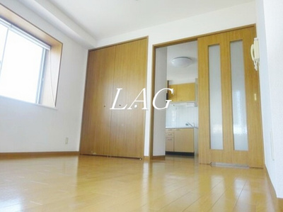 【居間・リビング】 | レジデンス武井 | 洋室のお部屋です。