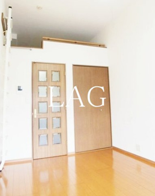 【居間・リビング】 | メゾン・ラフィーネ | 洋室のお部屋です。