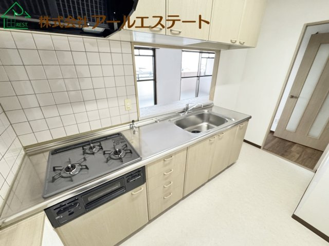 サクラメント東加古川　　山陽電鉄「別府駅」徒歩9分のキッチン