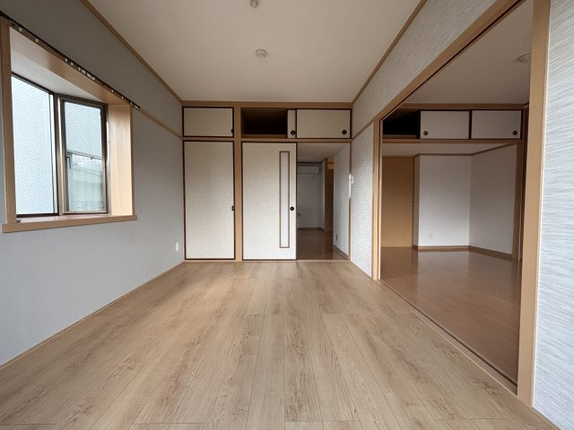 長束メゾン小谷の居間・リビング