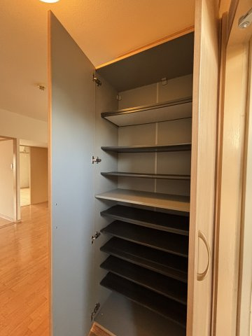 長束メゾン小谷の収納