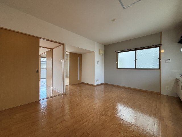 長束メゾン小谷の居間・リビング