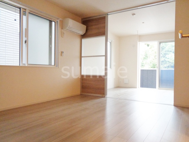 メゾングランシャリオの居間・リビング|開放感あるお部屋です☆