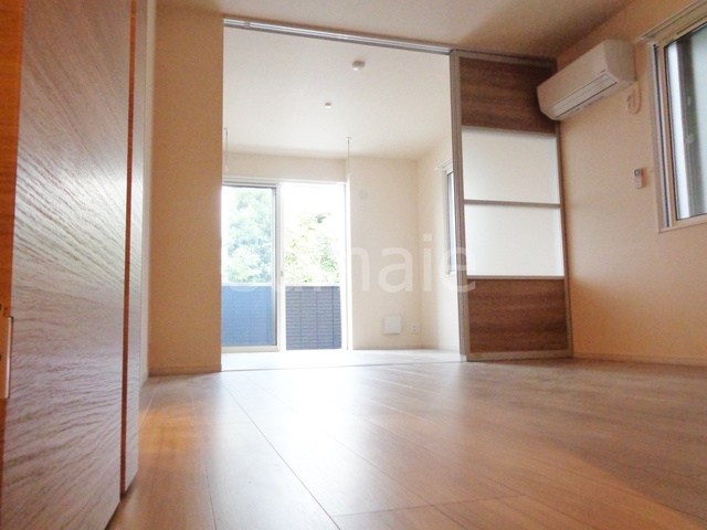 メゾングランシャリオの洋室|広いお部屋になります！！