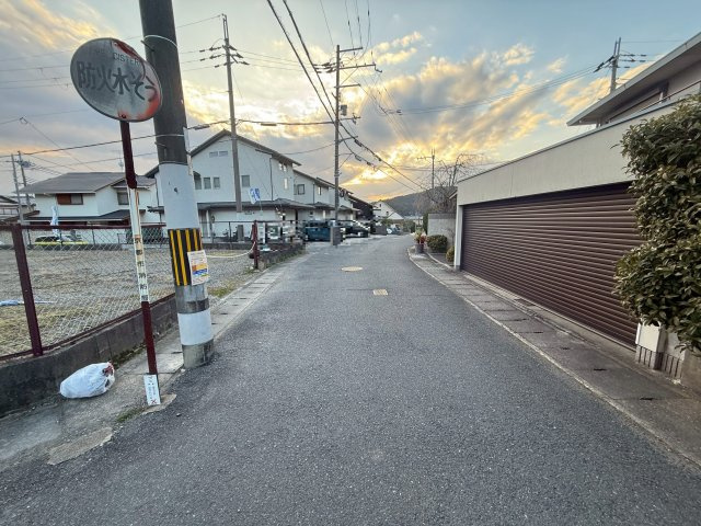 岩倉長谷町土地の前面道路含む現地写真