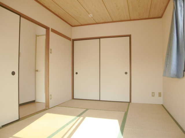 コーワエメラルドマンションの和室|落ち着いた和室です。