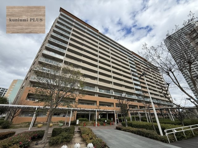 セントプレイス大阪ウィスタリアコートの外観