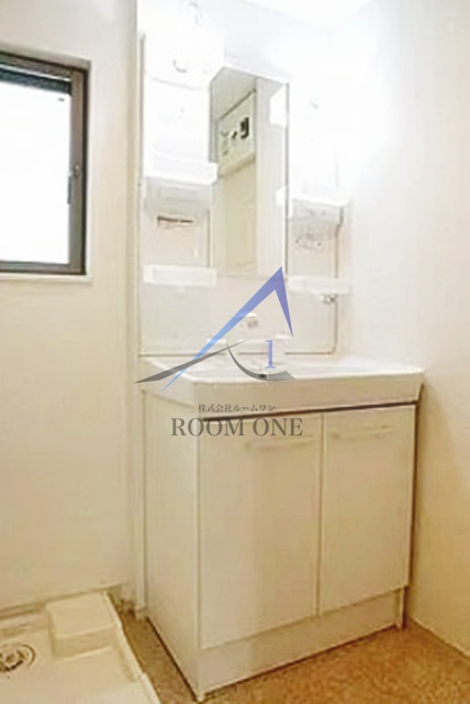 メゾン　ド　フルールⅡの洗面所|独立洗面台です。