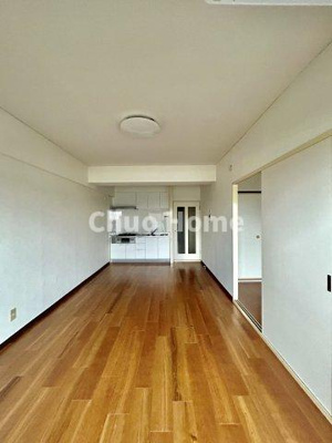 【居間・リビング】 | アイビハイツ柴又 | 【居間・リビング】「ＬＤＫは家族団らんをデザイン」広いＬＤＫでは家族が集まり一緒の時間を過ごせる工夫がされております。何気ない一日の当たり前のひとコマがいつか一生の宝物になります