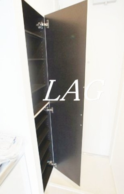 【玄関】 | リブリ・フォンターナ | 玄関です。