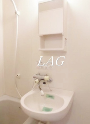 【洗面所】 | コートパーシモンズ | 洗面台です。