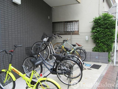 【その他】 | レゴキューブ | 駐輪場