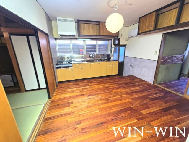 草間町戸建のキッチン