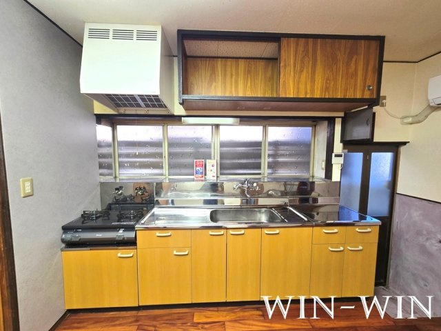 草間町戸建のキッチン