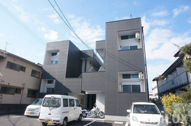 熊本市中央区黒髪１丁目のアパート
