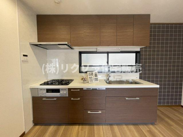 高瀬町１丁目　中古一戸建てのキッチン|システムキッチン
■物件内覧・資金計画相談・住宅ローン相談、リフォーム相談、お問合せ受付中■
※当日・翌日のご内覧、ご相談はお電話でのお問合せがスムーズです！