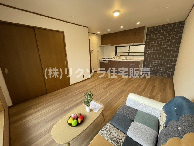 高瀬町１丁目　中古一戸建てのダイニング|LDK13.5帖
■物件内覧・資金計画相談・住宅ローン相談、リフォーム相談、お問合せ受付中■
※当日・翌日のご内覧、ご相談はお電話でのお問合せがスムーズです！