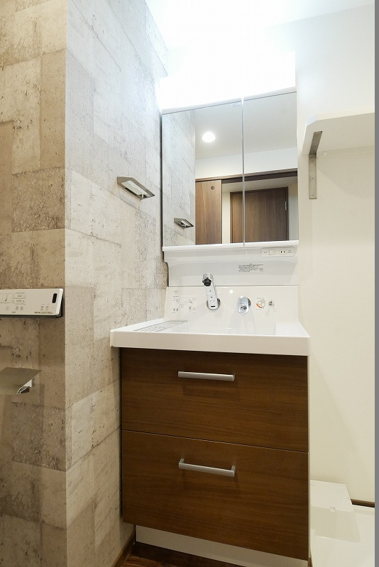 ハーモニーレジデンス神楽坂ヒルズsecondの独立洗面台