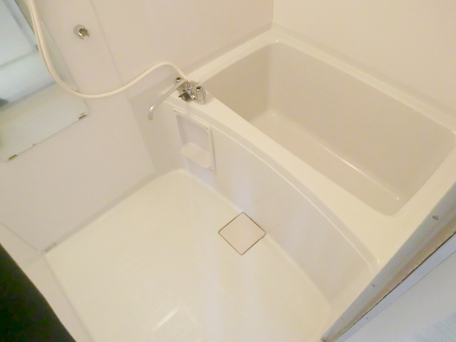 コーワエメラルドマンションの浴室|清潔感のあるバスルームです。