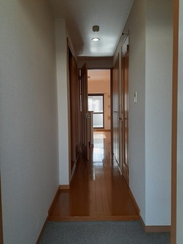 サンリット　ガーデンの玄関