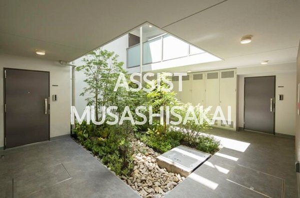 アーバンキューブ三鷹のロビー