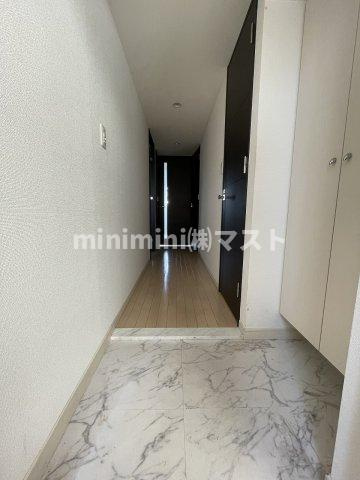 エスレジデンス谷町九丁目の玄関