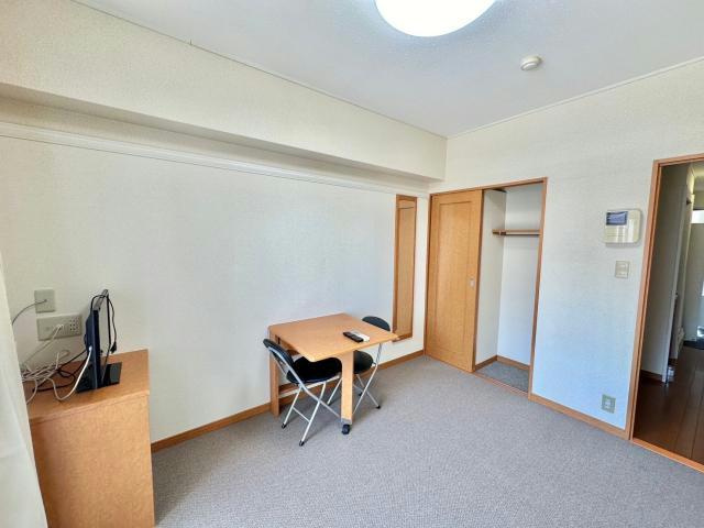 アーバンフラッツKの洋室